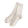 الجوارب البيضاء المربوطة Item Picture